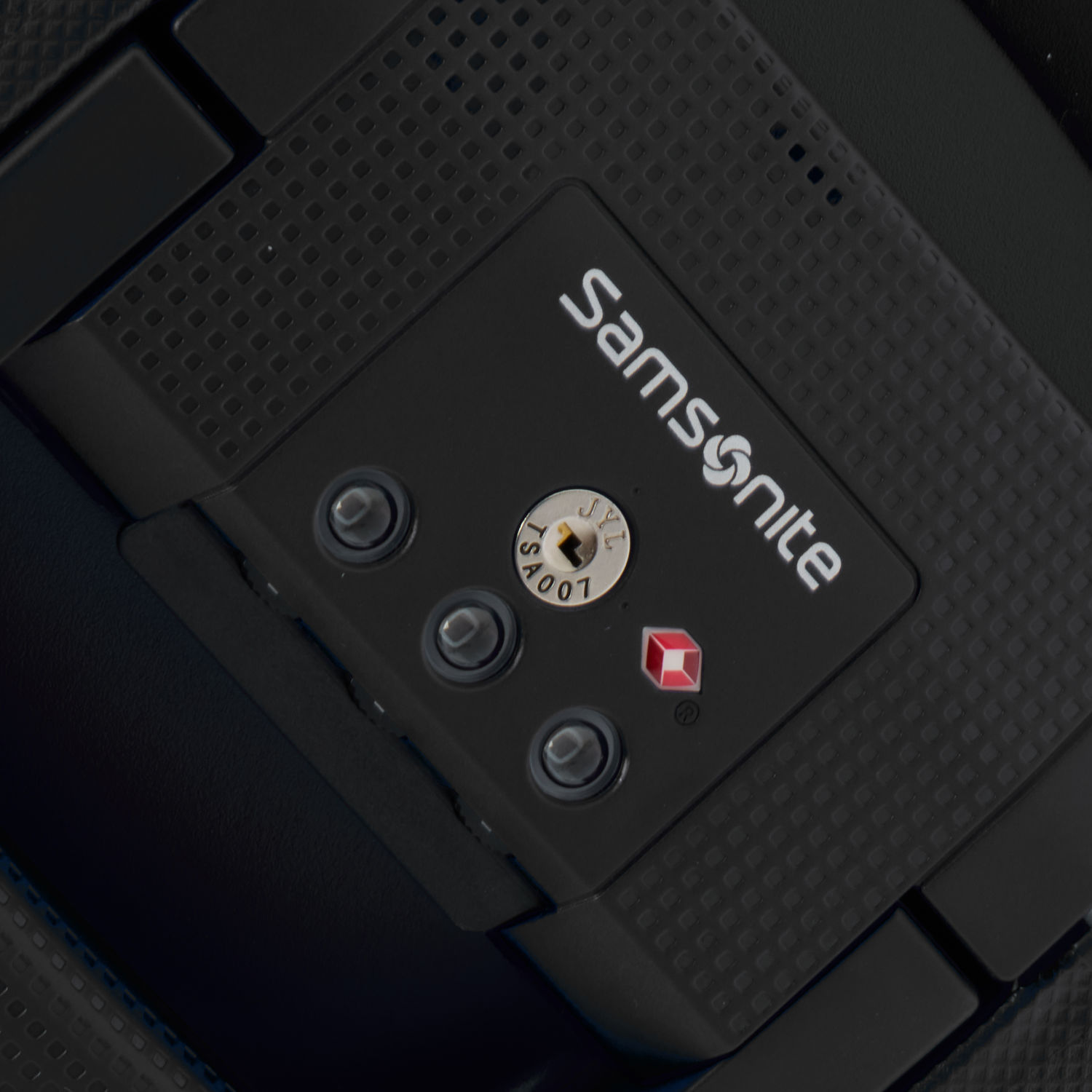 Black SCure Hardshell Suitcase 2