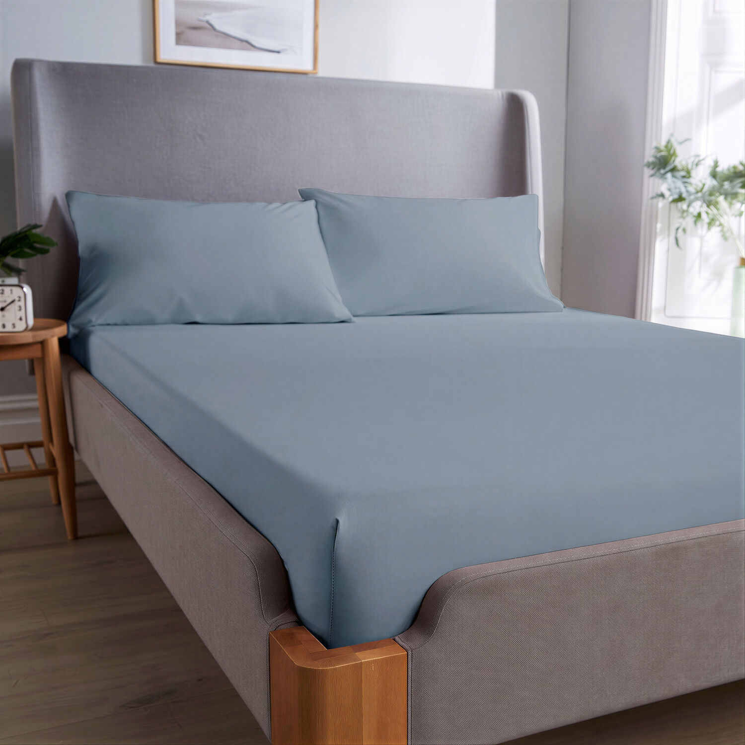 Super King Blue Fitted Sheet 200TC