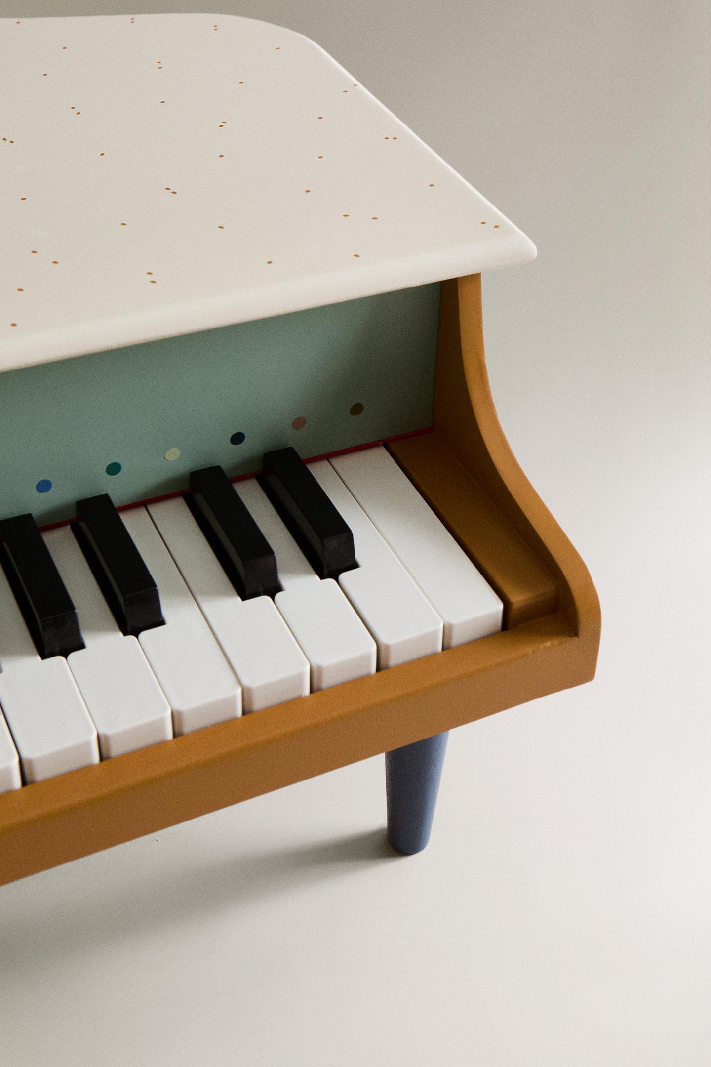 Wooden Mini Grand Piano Musical Toy 3