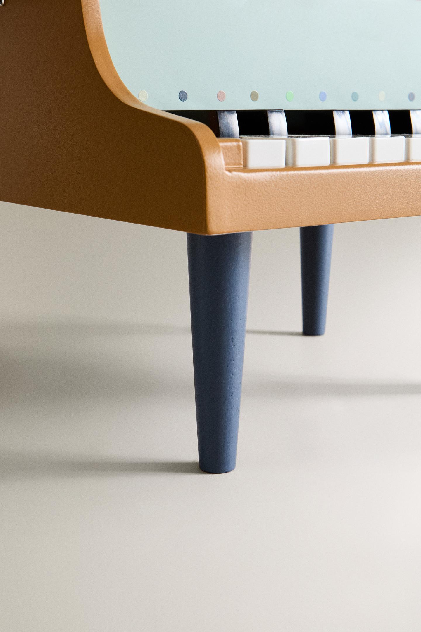 Wooden Mini Grand Piano Musical Toy 4