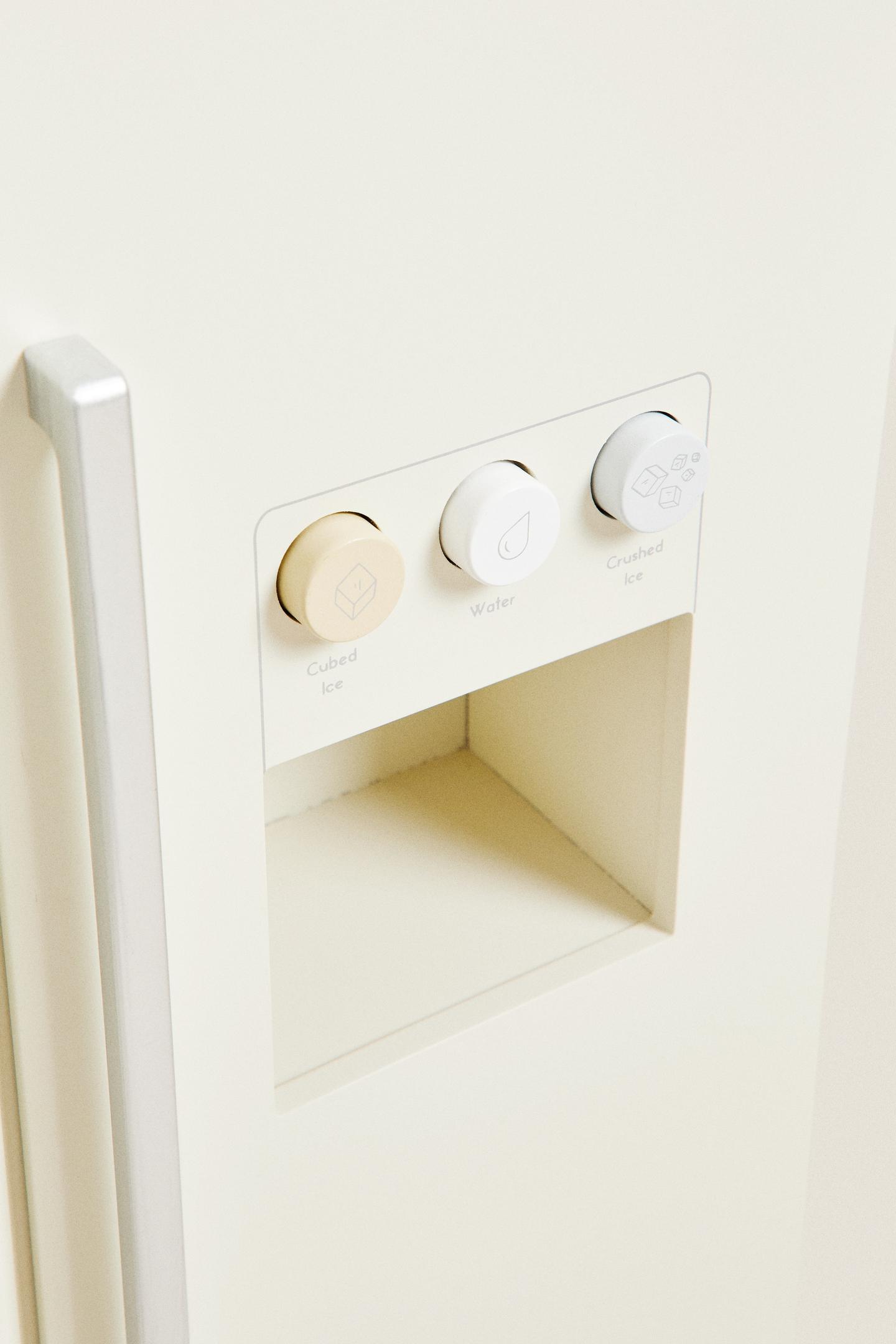 Wooden Pretend Play American-Style Fridge 5