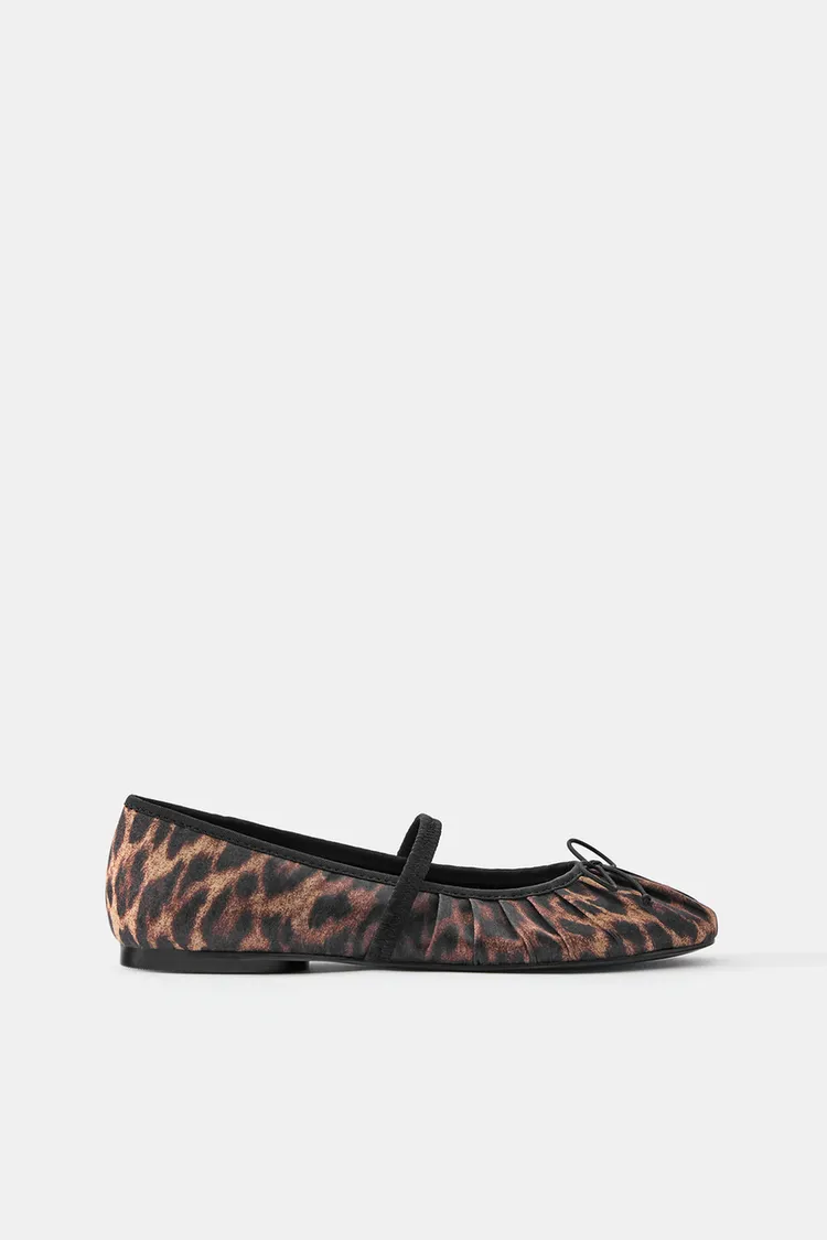 Leopard print gathered ballet flats