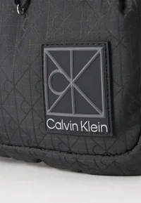 UTILITY EMBLEM - Cross body bag - black 4