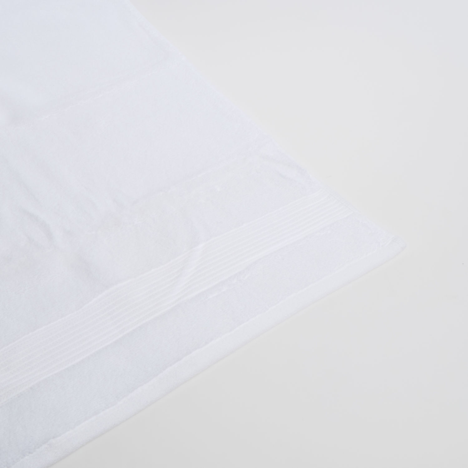 White Pure Cotton Plain Towels 2
