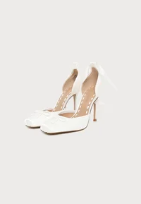LARINA - Classic heels - ivory satin