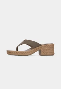 T-bar sandals - desert taupe 2
