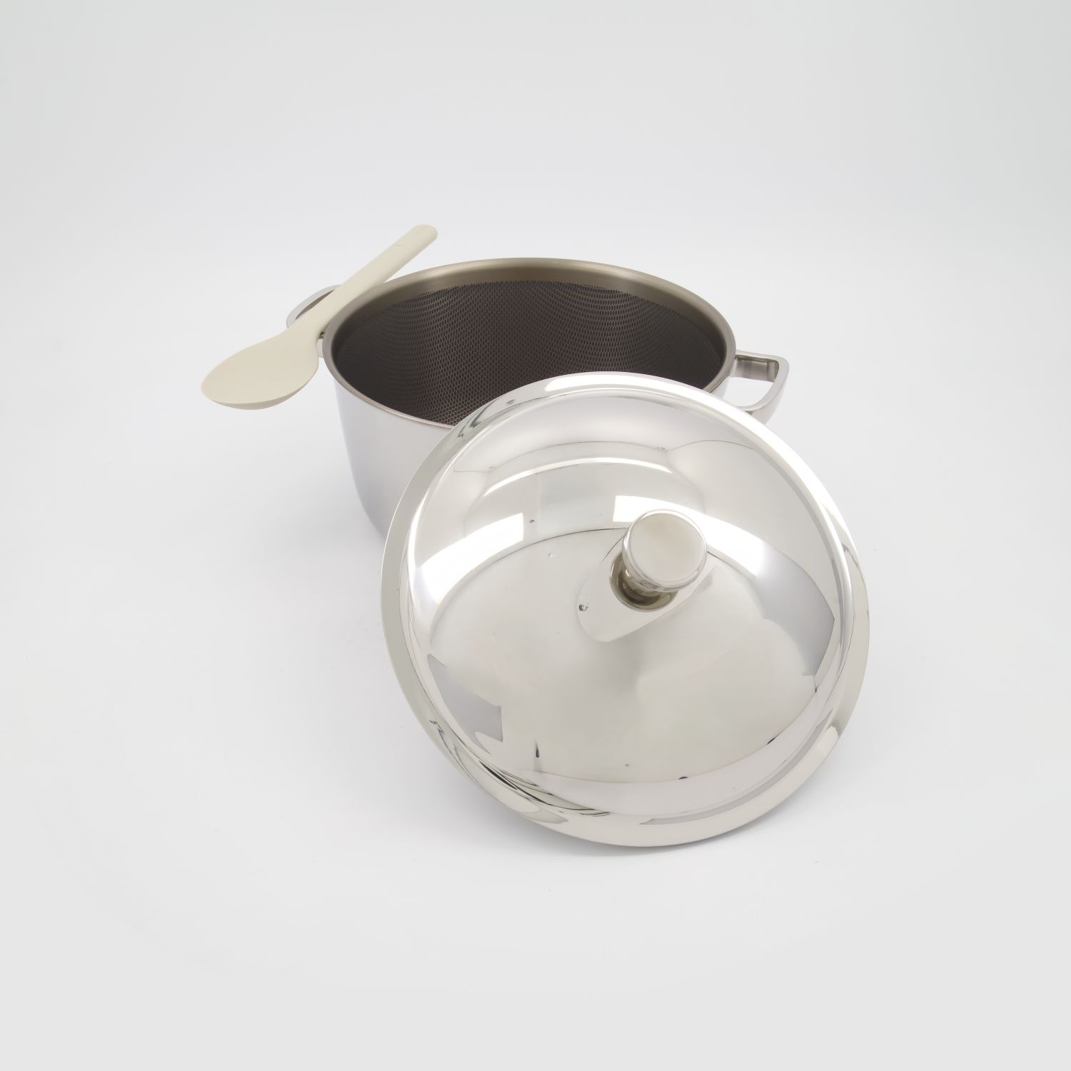 Stainless Steel Soup Tureen with Lid and Serving Spoon 3