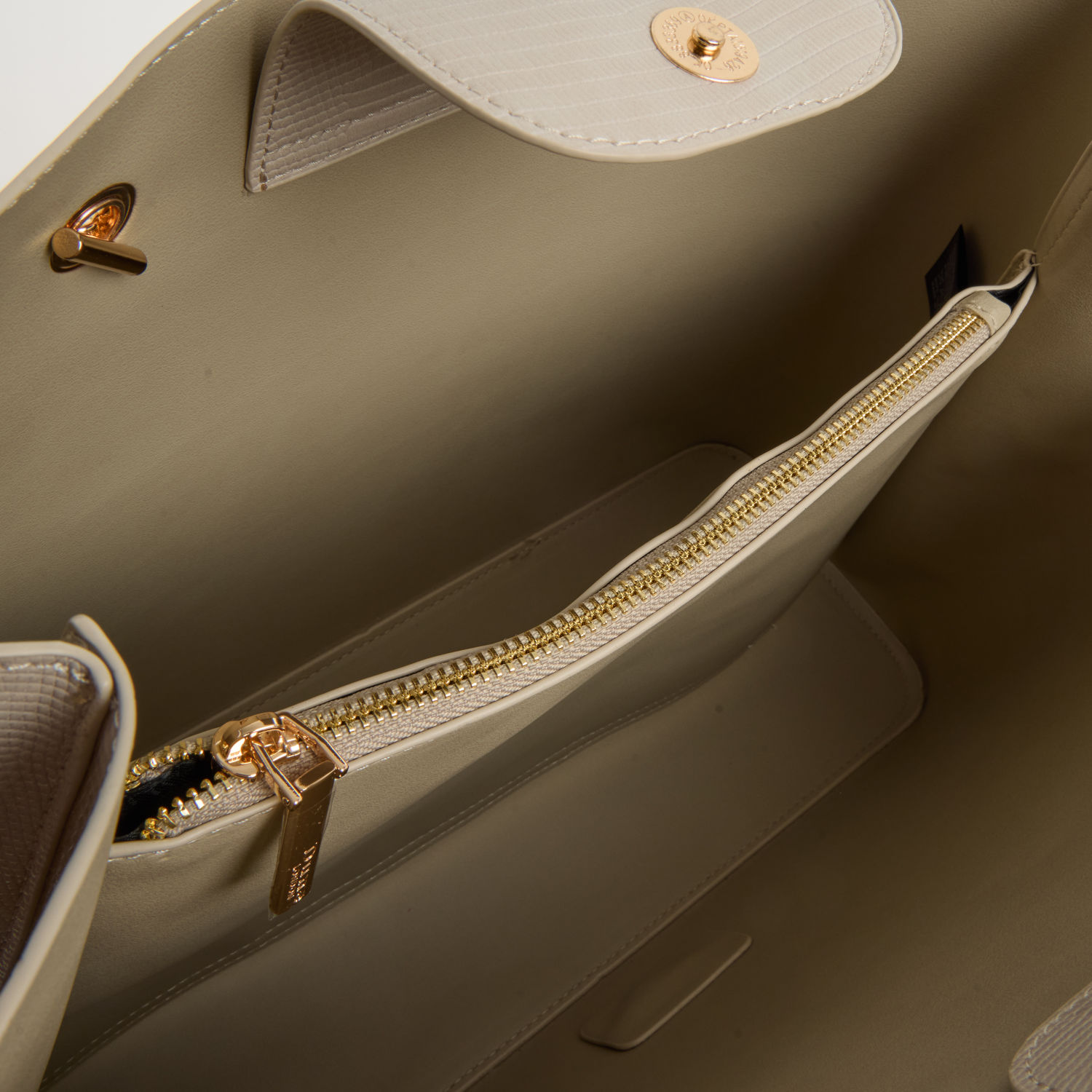 Cream Croc Grab Bag 3